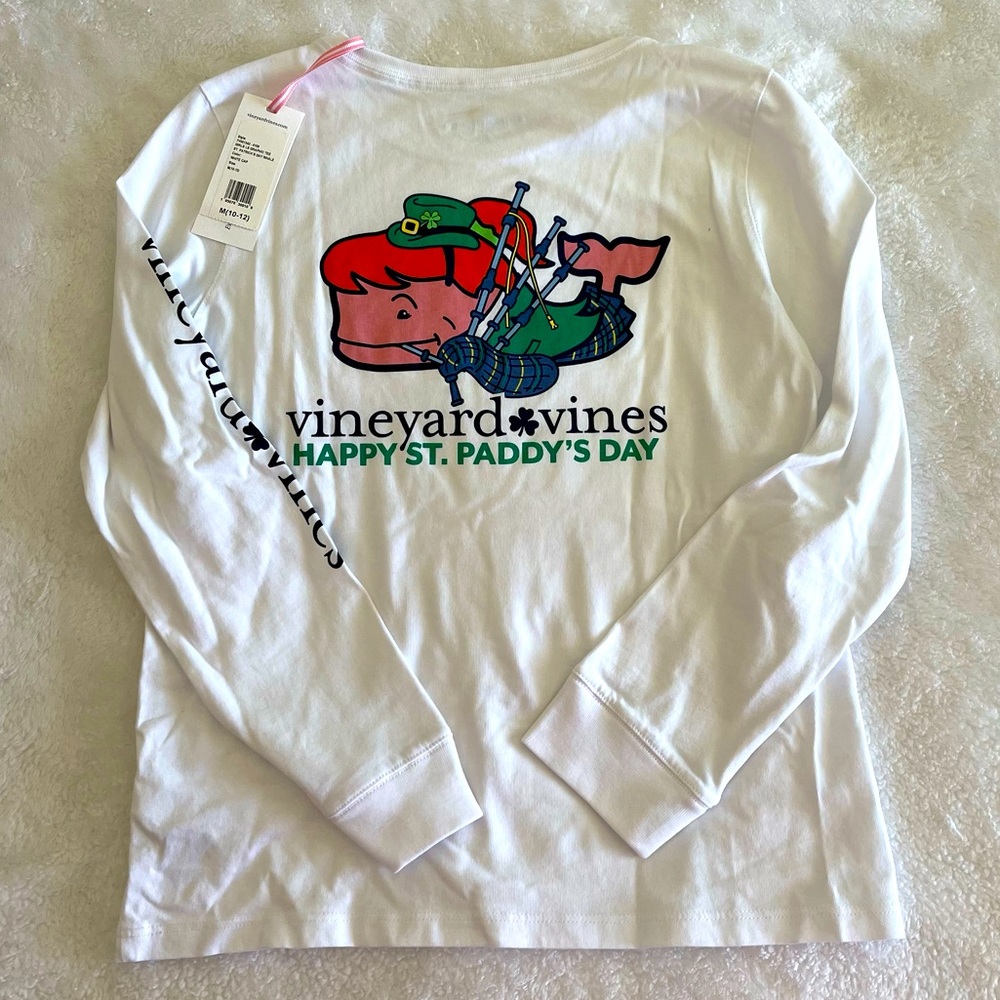 NWT Vineyard Vines St Patrick’s Day shirt ☘️
